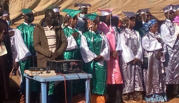 85e725af20464d7ba2fd33a9d2904f64